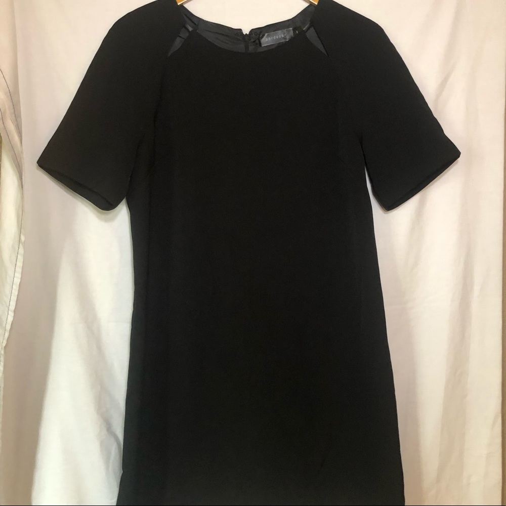 Bordeaux Black Cut Out Neckline Short Sleeve Dress